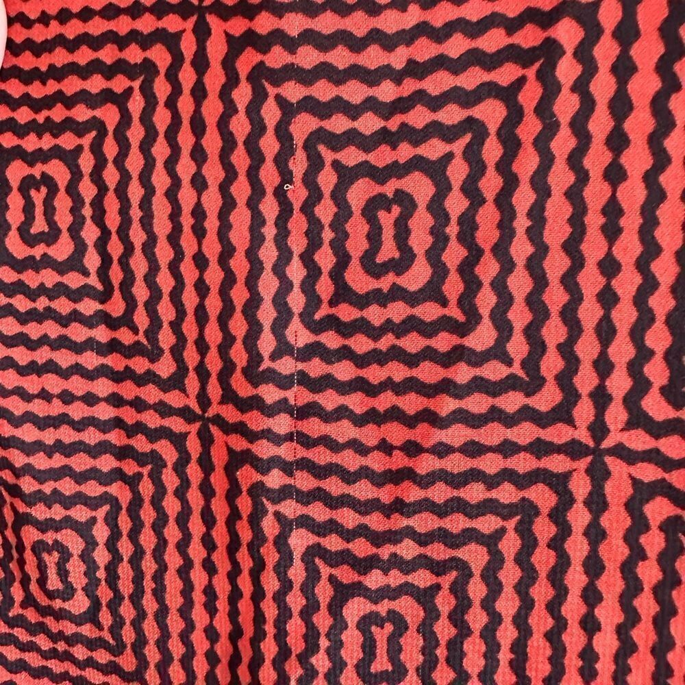 H&M Geometric Print Shift Dress || size 4 - Picture 11 of 11